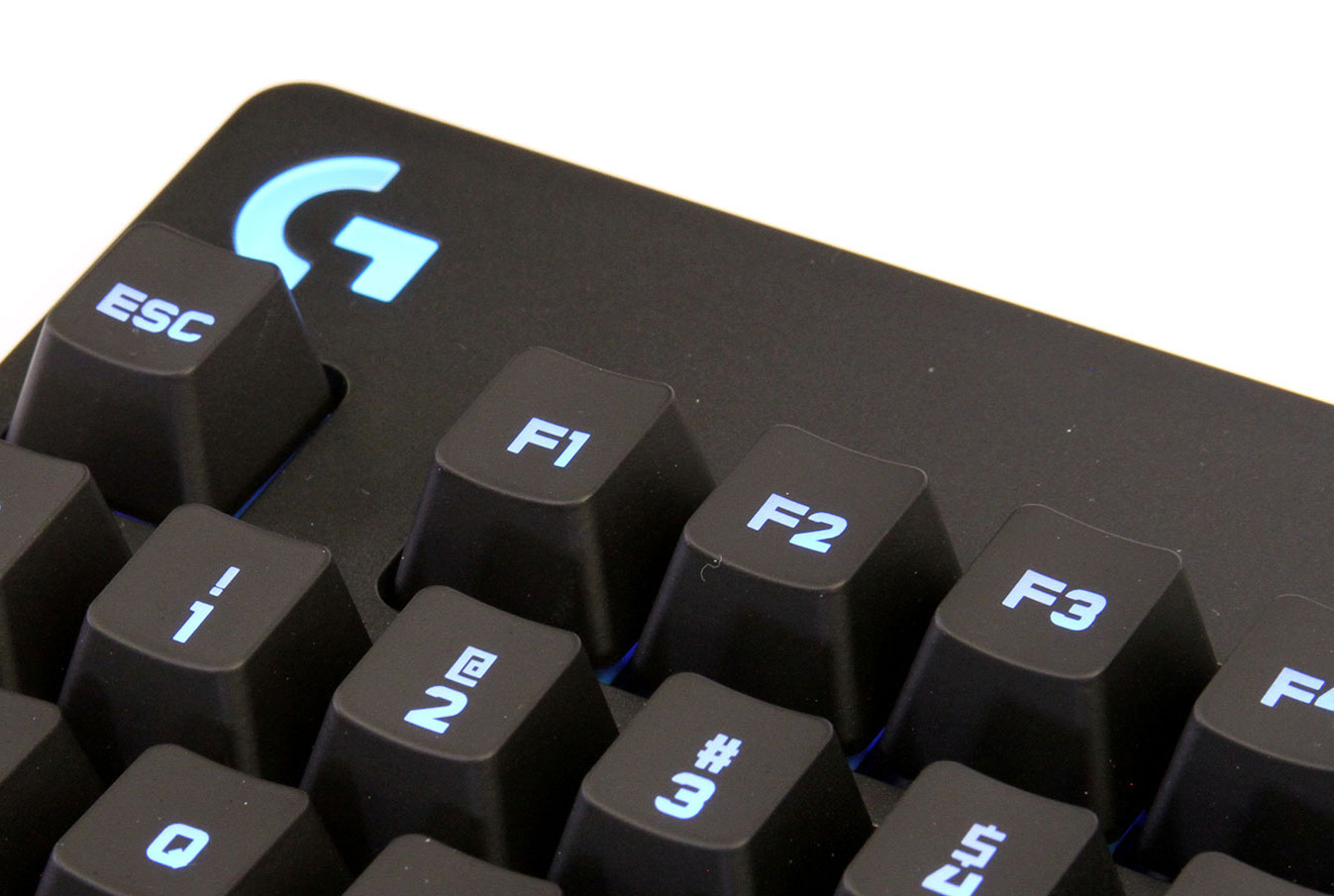 Logitech G810 Orion Spectrum RGB Mechanical Keyboard Review