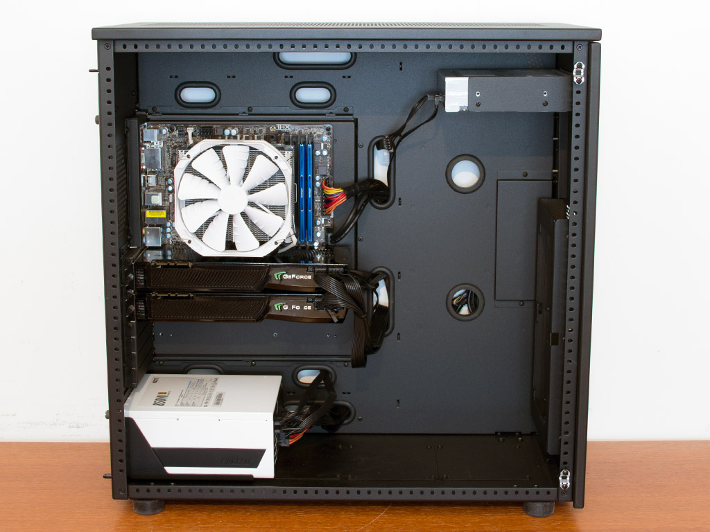 CaseLabs shrinks down their modular case