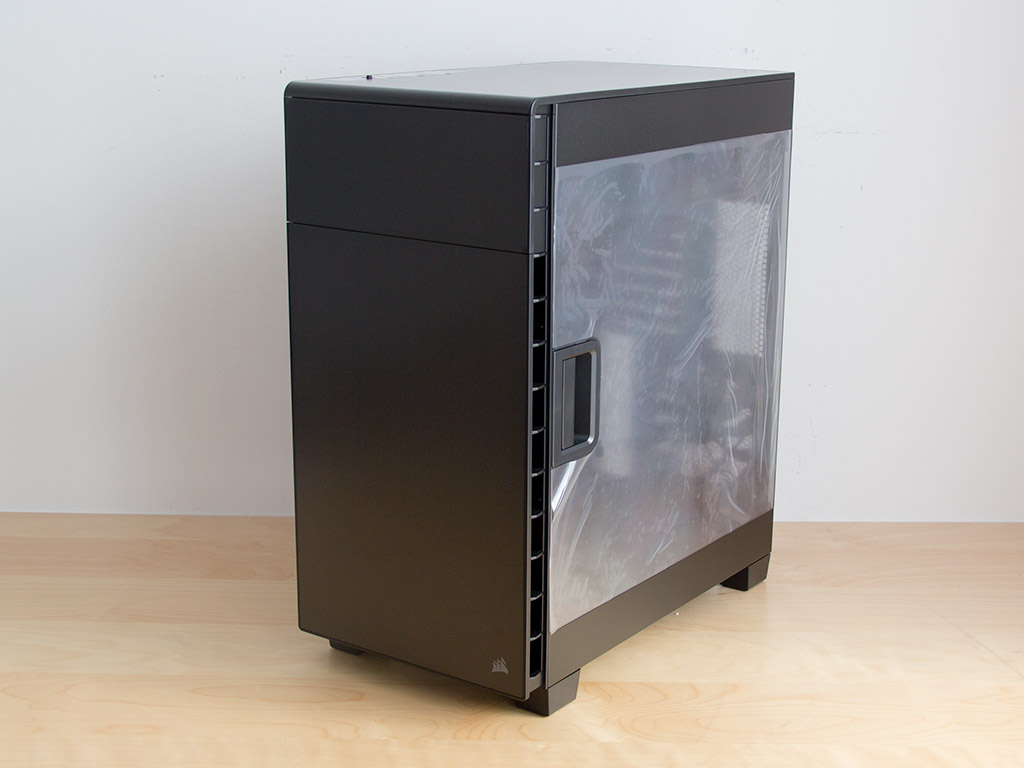 If you like a spartan interior then check out Corsair’s Carbide 600C