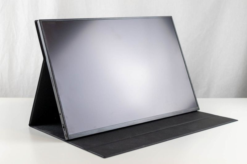 The Modest UPERFECT UGame K118 Portable Display